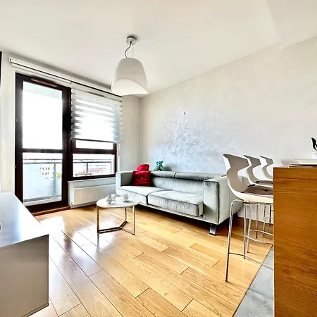 Apartment Podwale 2 54 - Self Check-in 20h - Parking & Lift